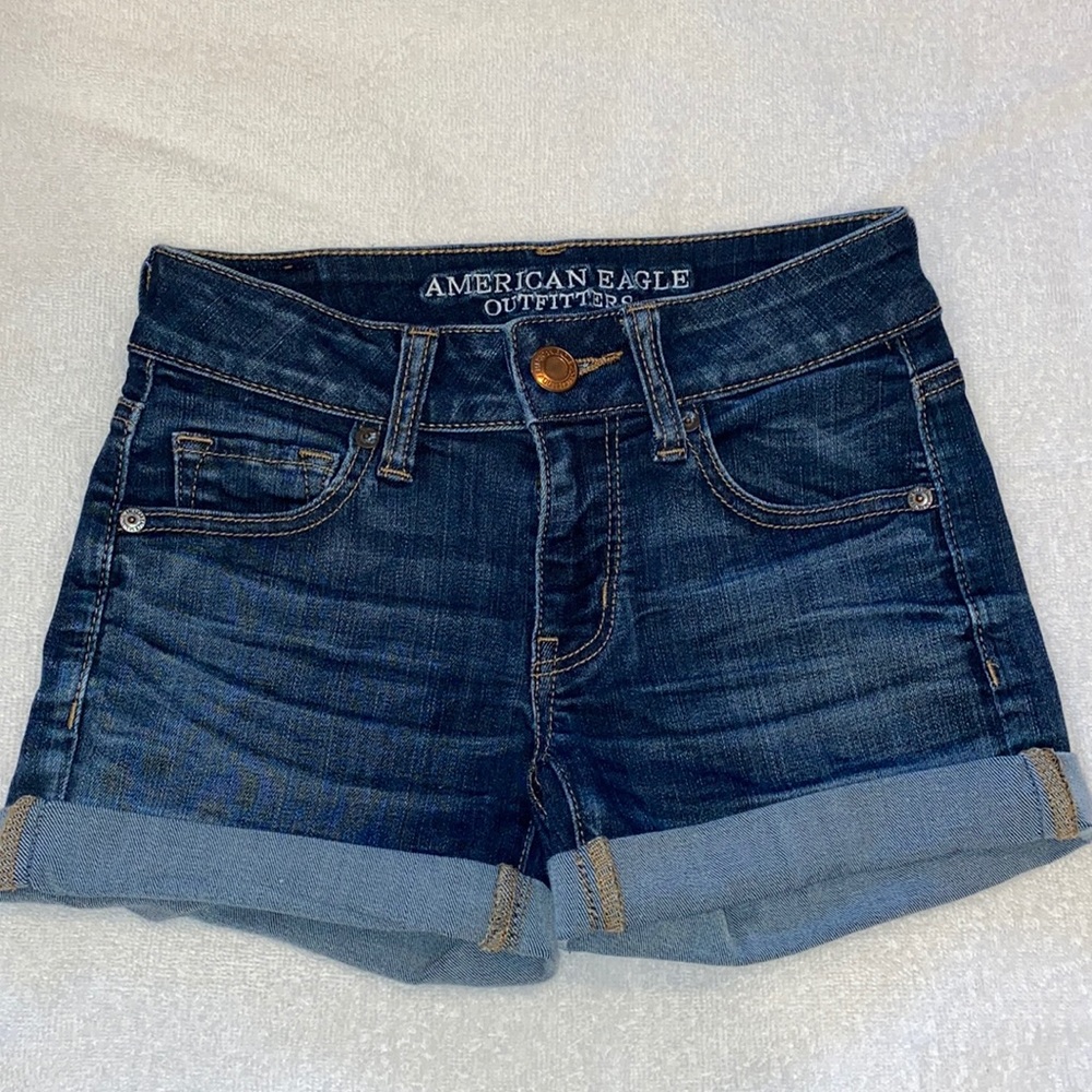 Stretchy American Eagle midi shorts